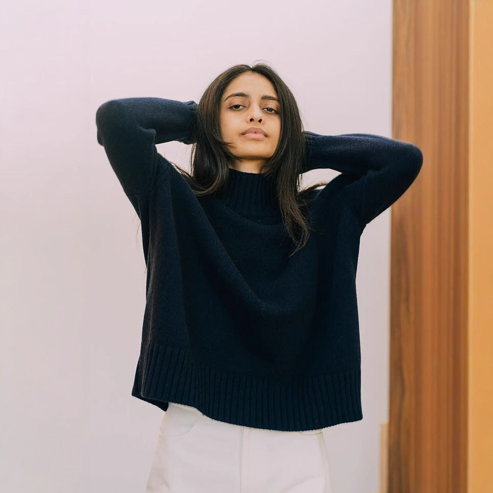 Womens Loose-fitting Knit Sweater for Fall and Winter