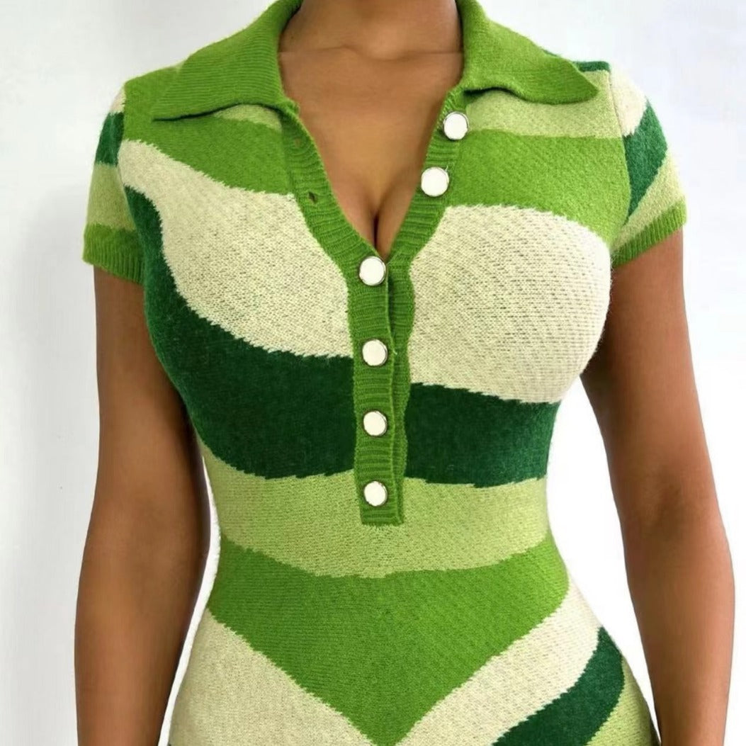 Chic Knit V-Neck Contrast Romper for Stylish Summer Days