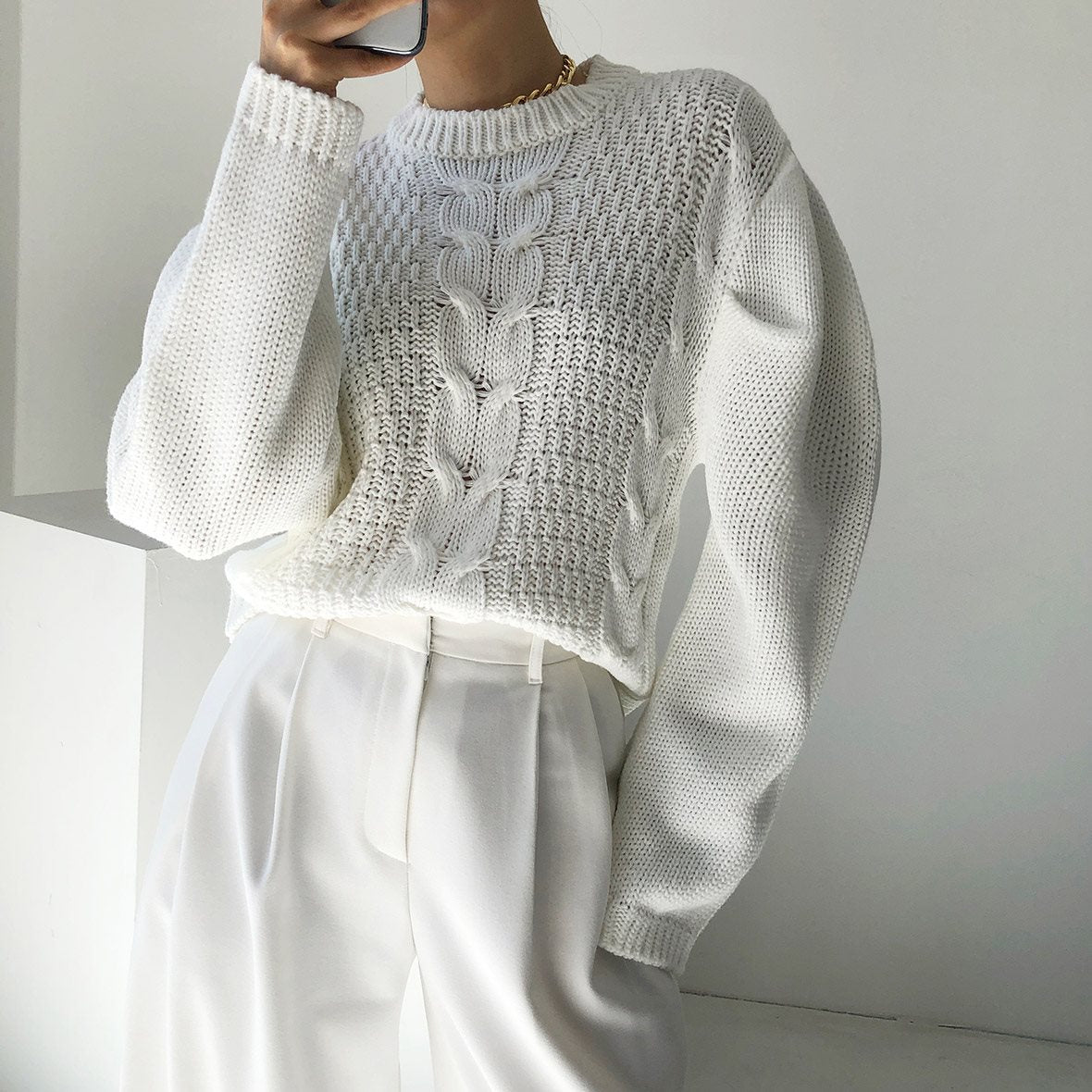 Loose-fitting Cable-knit Long-sleeve Sweater for Women