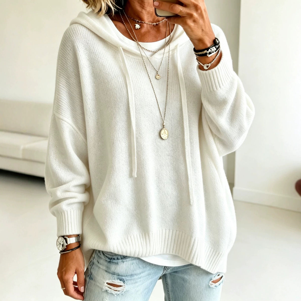 Loose-fitting Long-sleeve Pullover Sweater