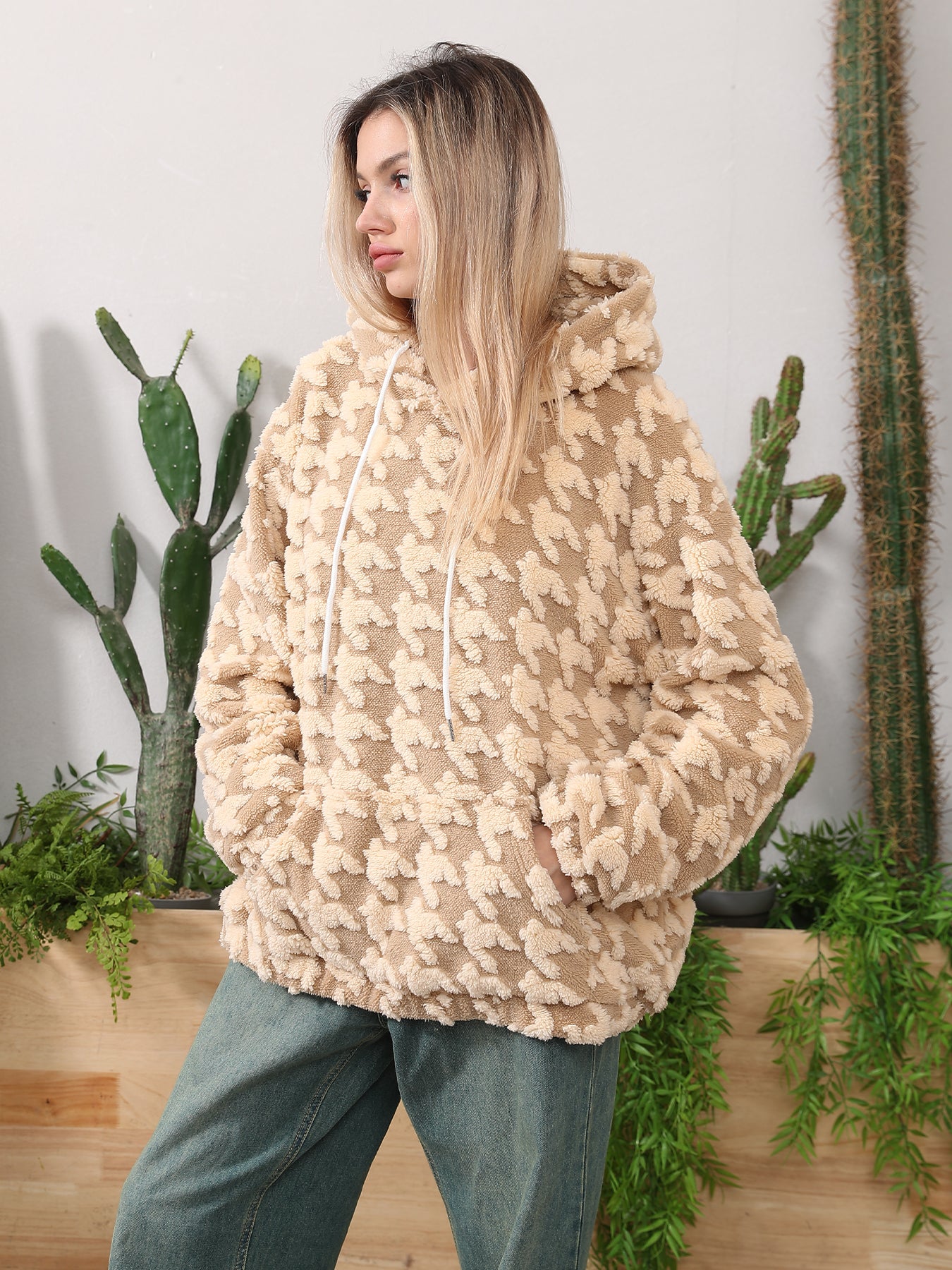 Cozy Fleece Women's Hoodie for Everyday Comfort