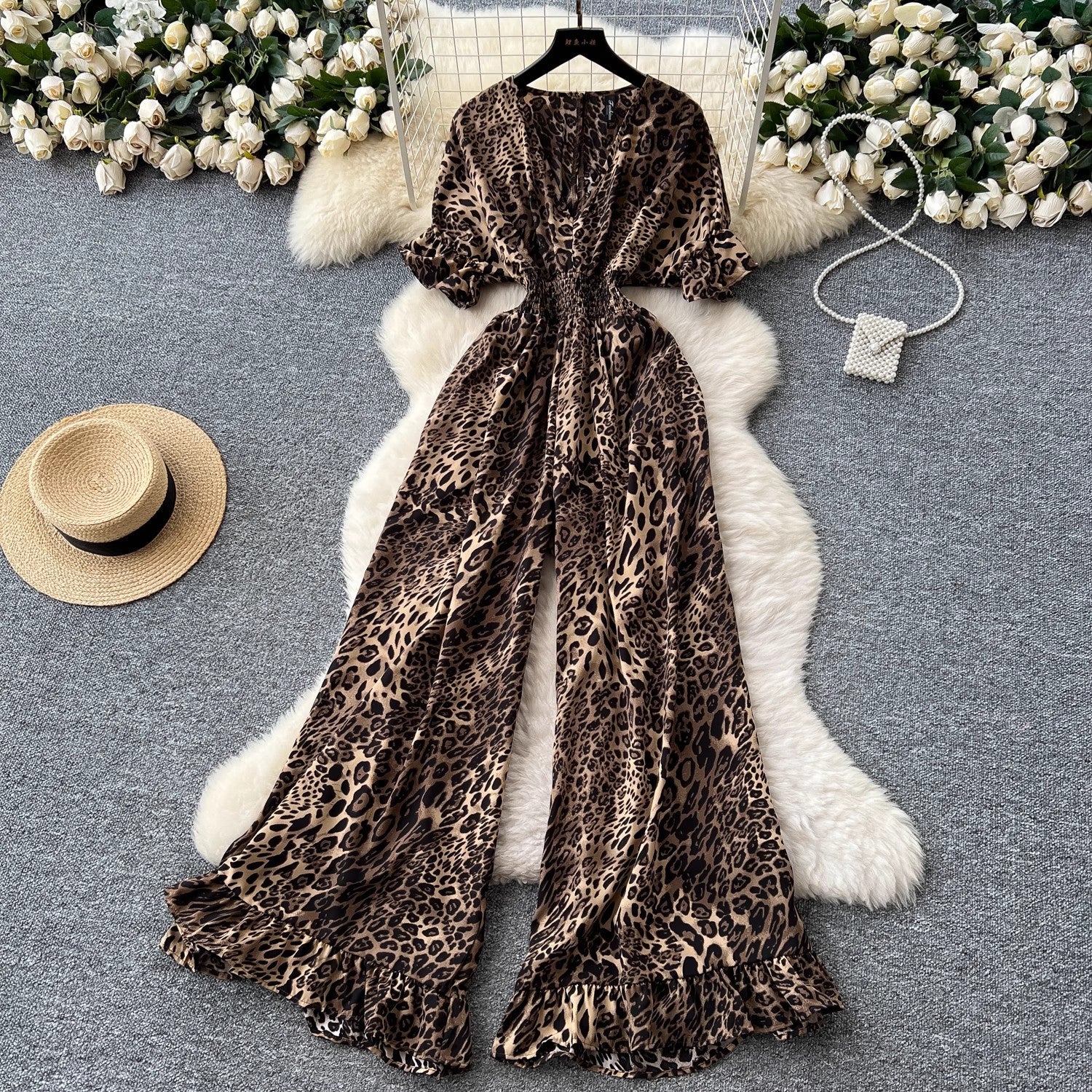 Chic V-Neck High-Waist Wide-Leg Printed Jumpsuit