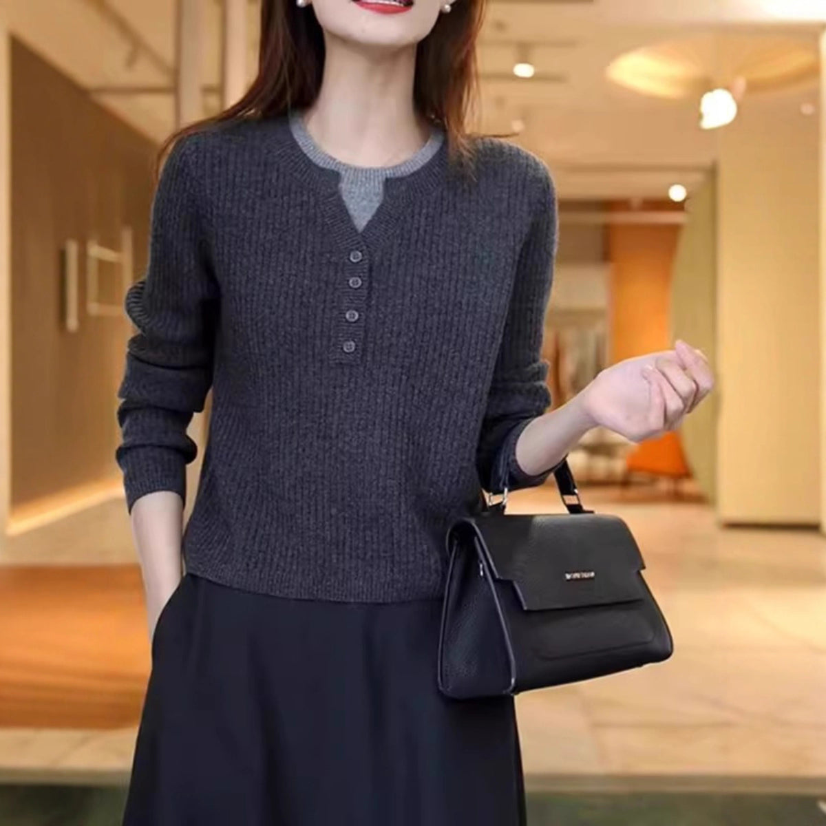 Autumn and Winter New Round Neck Fake Two-piece Knitted Sweaters Women's Warm Padded Top