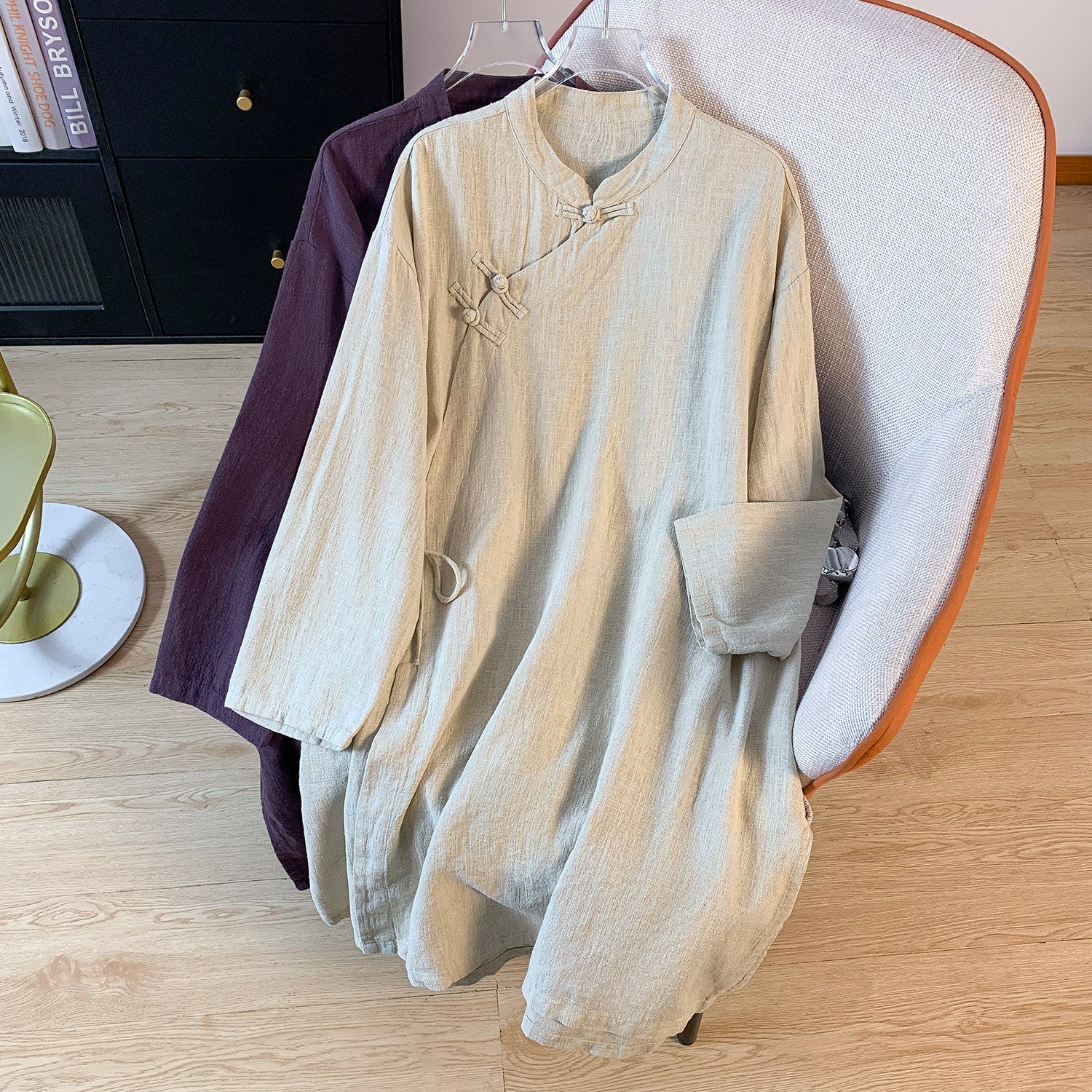 New Chinese-style Slant-Collar Button-Loop Tie Cotton-Linen Shirt For Women