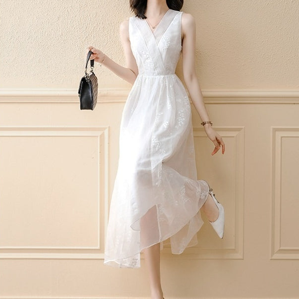 Women's Chiffon White Sleeveless Strap Dress