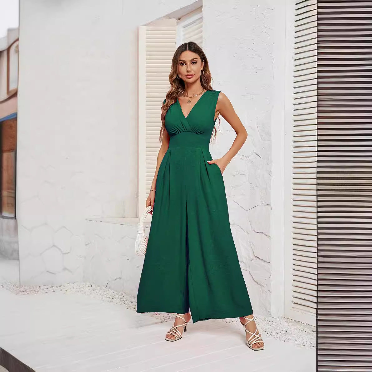 Sleeveless Stylish Waist-cinching Jumpsuit For Women