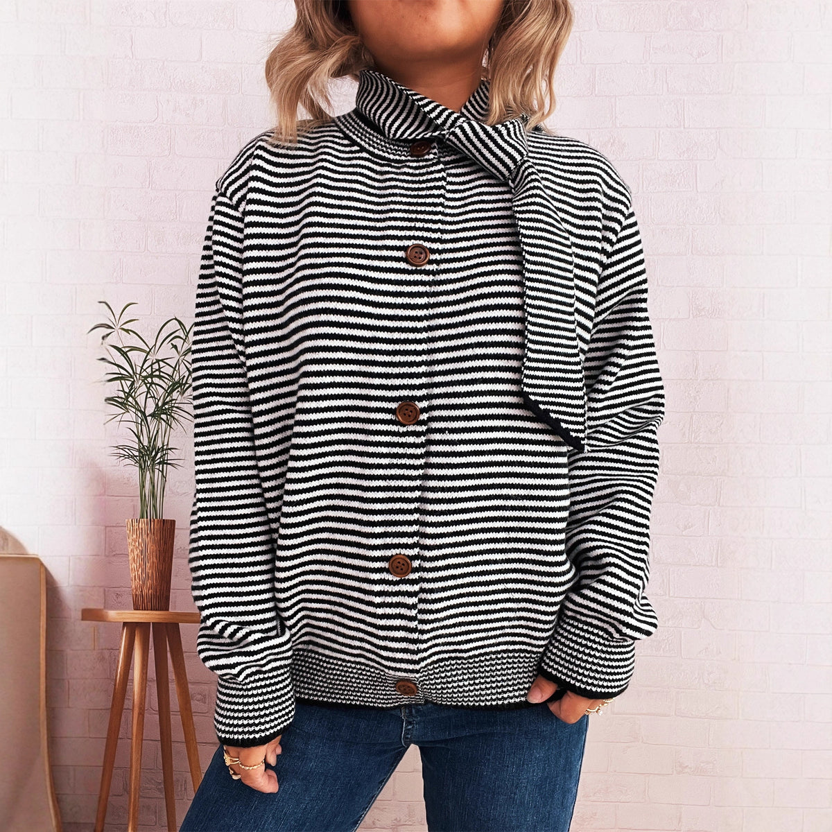 Elegant Retro Pinstripe Single-breasted Scarf Knitted Cardigan Sweater