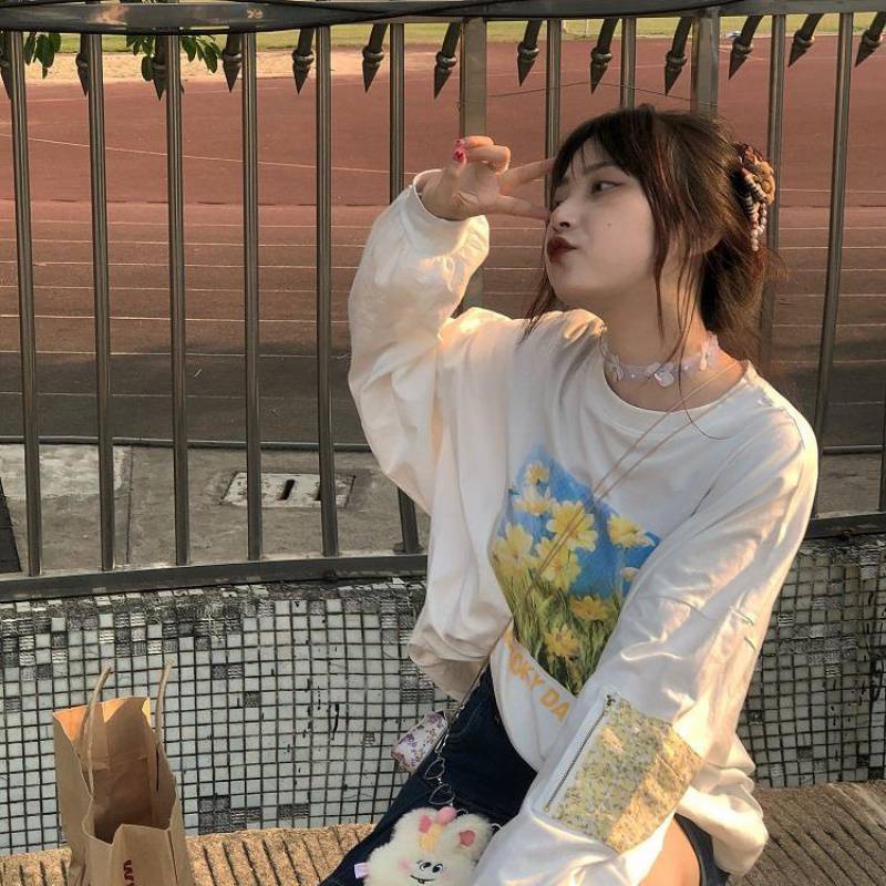 Japanese Floral Print Long-Sleeve Sweet Pullover Top