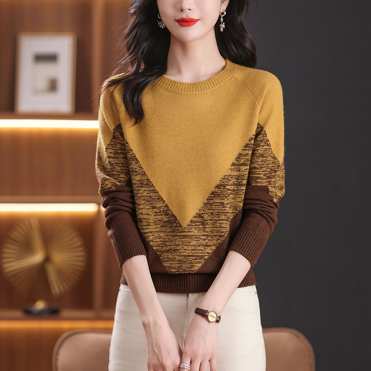 Womens Fashionable Color-block Crew-neck Knitted Sweater