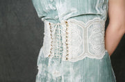 Elegant Baroque Lace Girdle