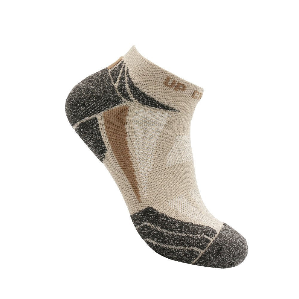Comfortable Sports Socks for Basketball and Training