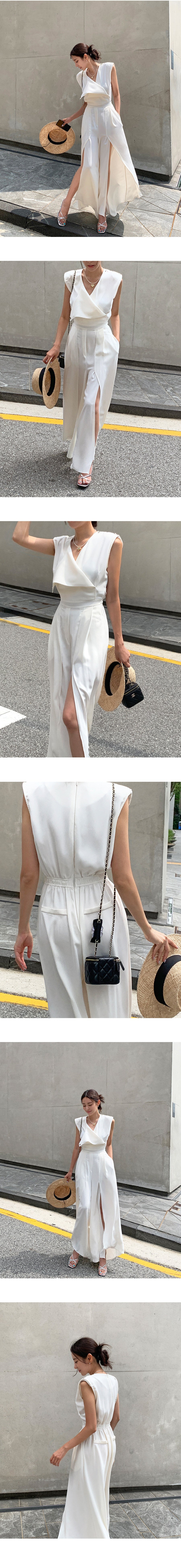 Chic V-Neck Sleeveless Split Leg Jumpsuit