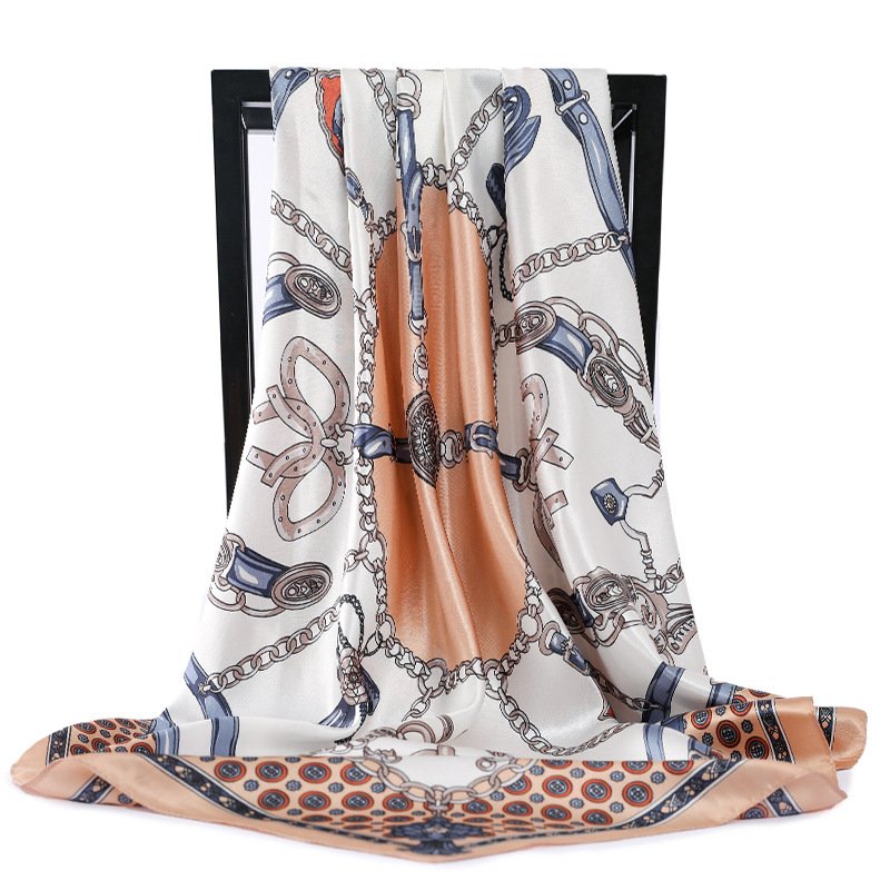 Retro Chic Folding Fan Scarf