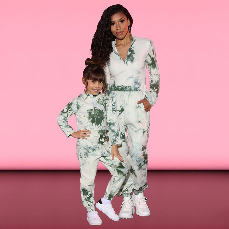 Cozy Tie-dye Parent-Child Sweater Set