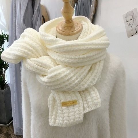 Warm Women's Winter Woolen Scarf for Cold Days