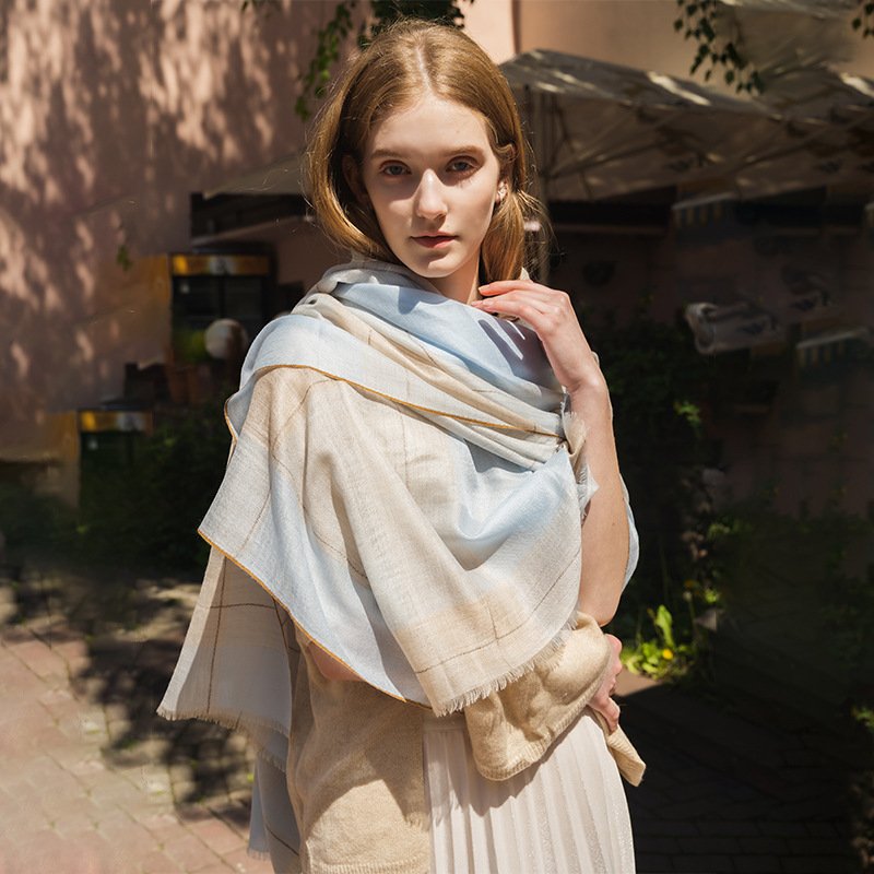 Warm Gradient Cashmere Scarf for Spring & Autumn