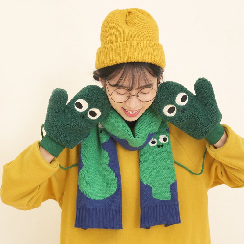 Warm Velvet Gloves for Women - Green Halter Neck Fingers