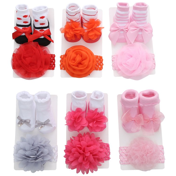 Adorable Striped Baby Socks for Girls (0-12 months)