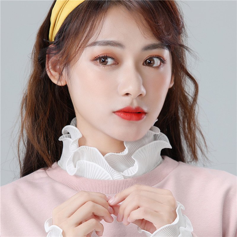 Lace Fake Collar Decor