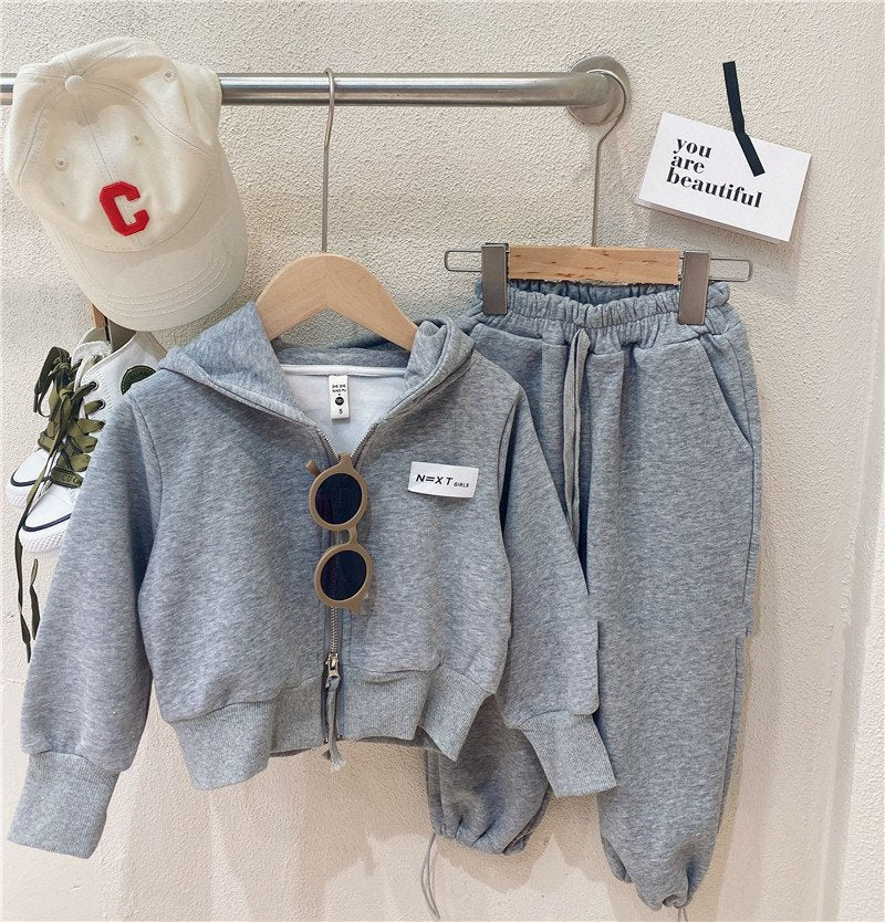 Coupled Parent-Child Hoodies for Sports and Leisure