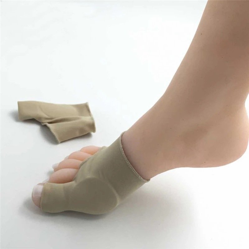 Relieve Hallux Valgus Pain with Comfortable Socks