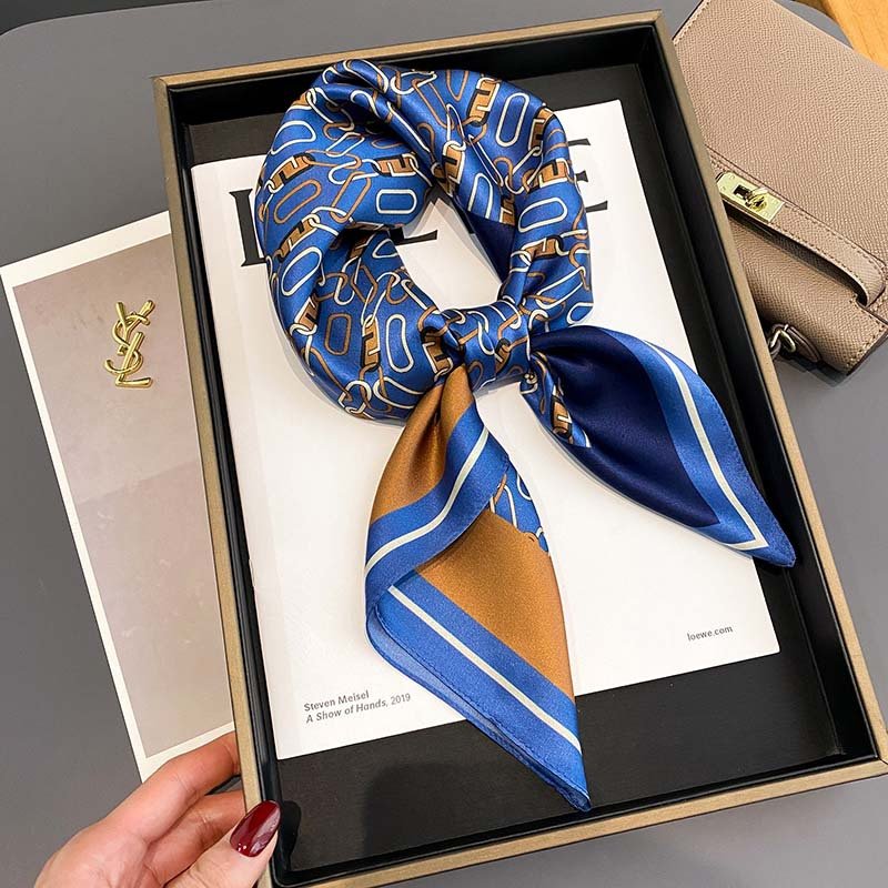 Stay Cool in Style with Dual-Use Air Conditioner Shawl