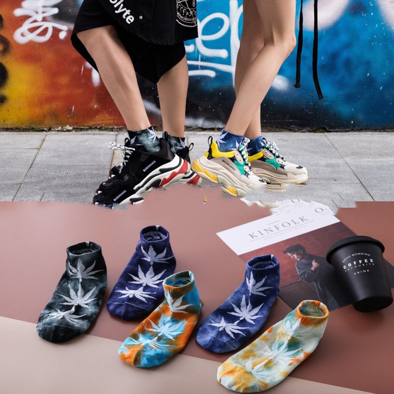 Gradual Tie-Dye Boat Socks for Women and Men