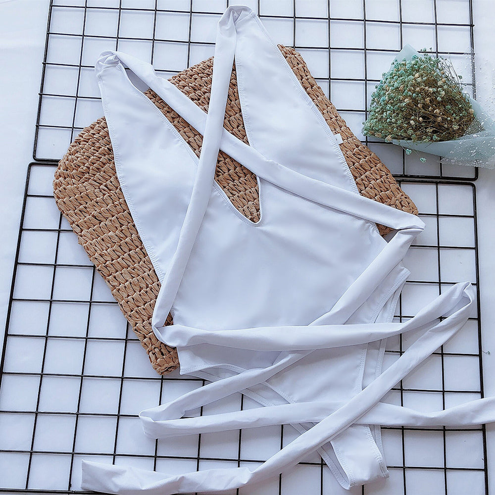 One-piece bikini with straps