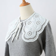 Lace Bow Decor