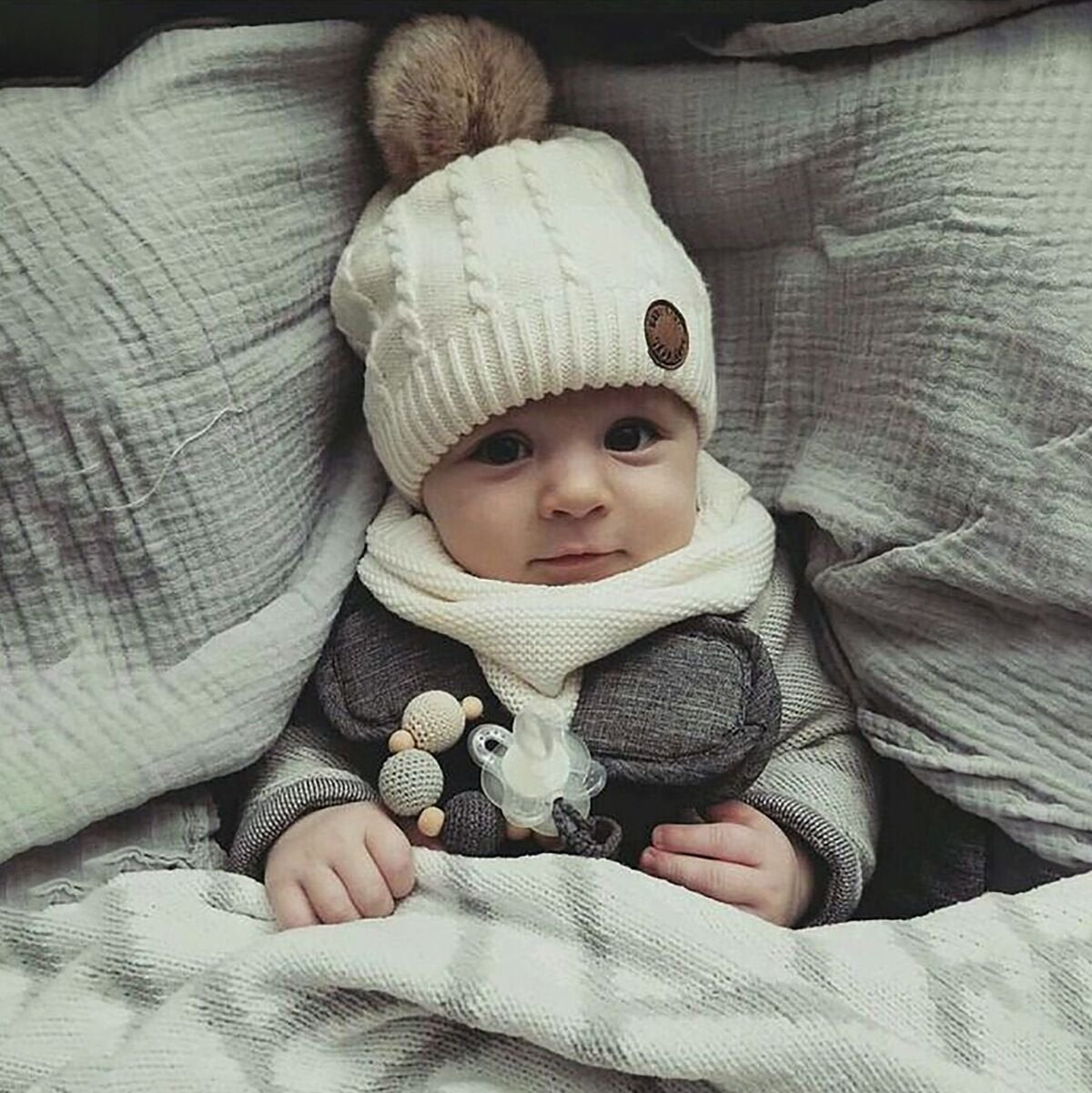 Cozy Kids' Winter Set - Knitted Hat & Scarf