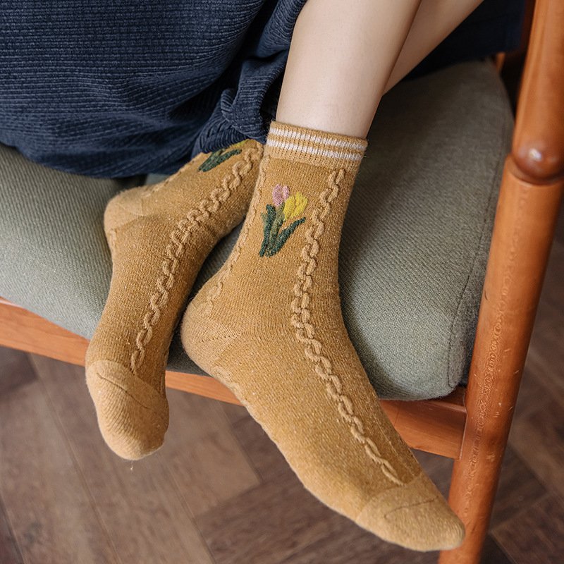 Warm & Cozy Retro Tulip Socks