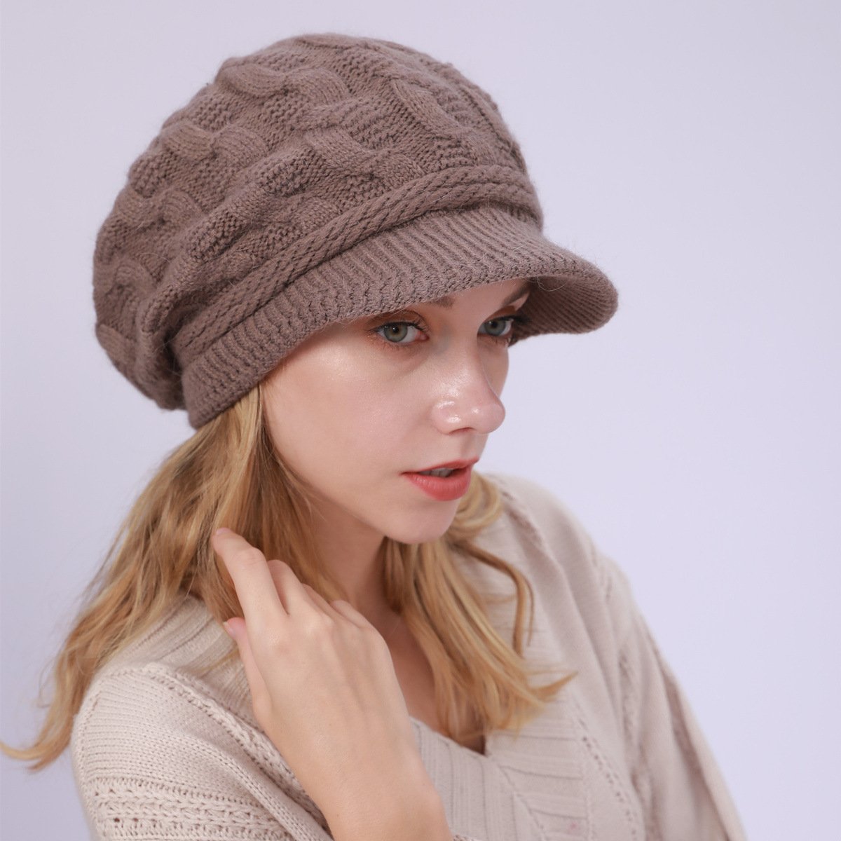 Stay Warm in Style with Fleece Rabbit Wool Beret