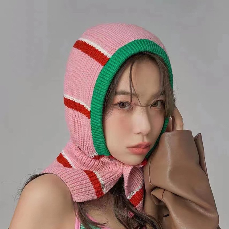 Stay Warm & Stylish Balaclava Hat with Scarf