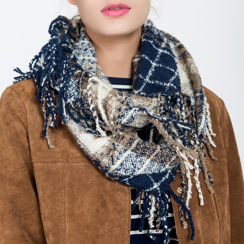 Warm Plaid Scarf for Men - Cozy Winter Accessory