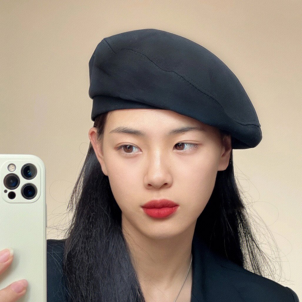 Women's Wool Beret for Fashionable Style