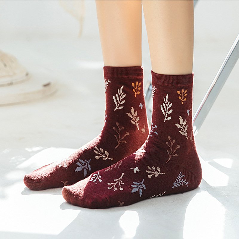 Vintage Mid-calf Jacquard Socks for Women