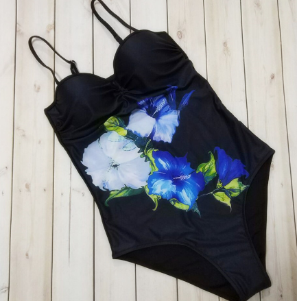 Women's Digital Print Swimsuit - Stylish & Comfortable