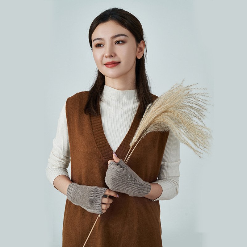 Stay Warm with Wool Thread Half Finger Gloves