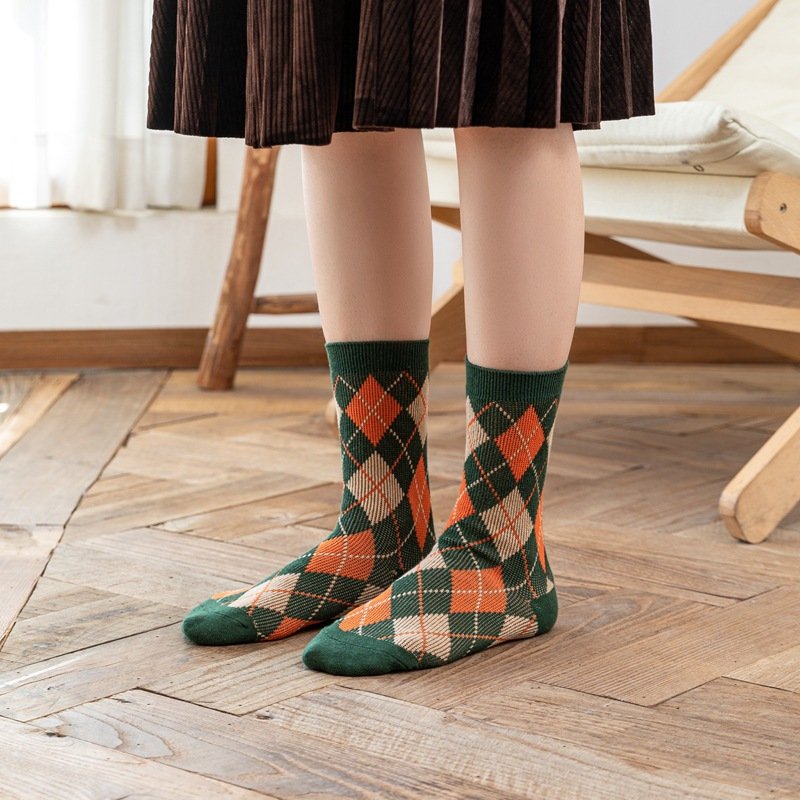 Retro Diamond Plaid Socks for Women - 5 Pack