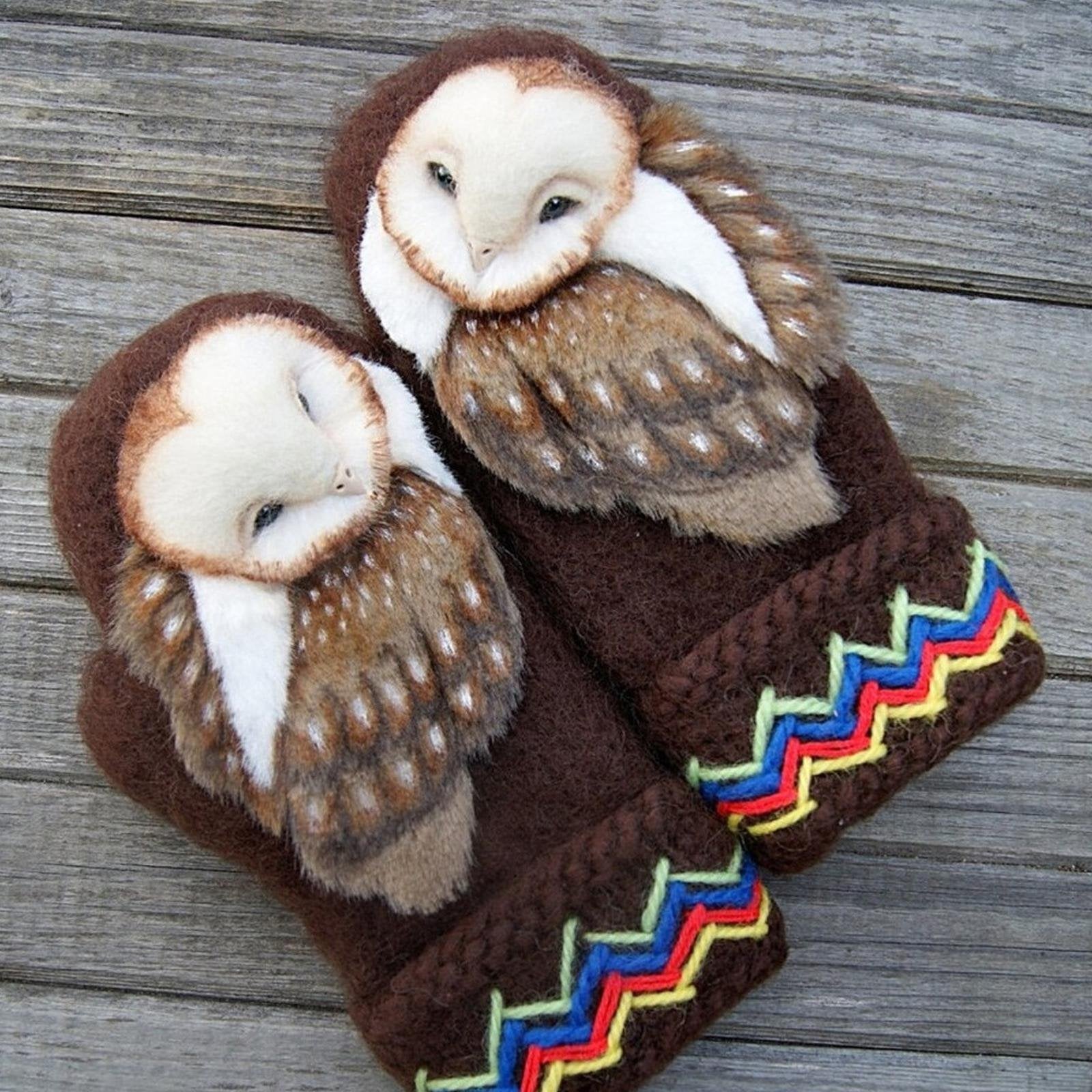 Stay Cozy in Style with Owl Knitted Gloves