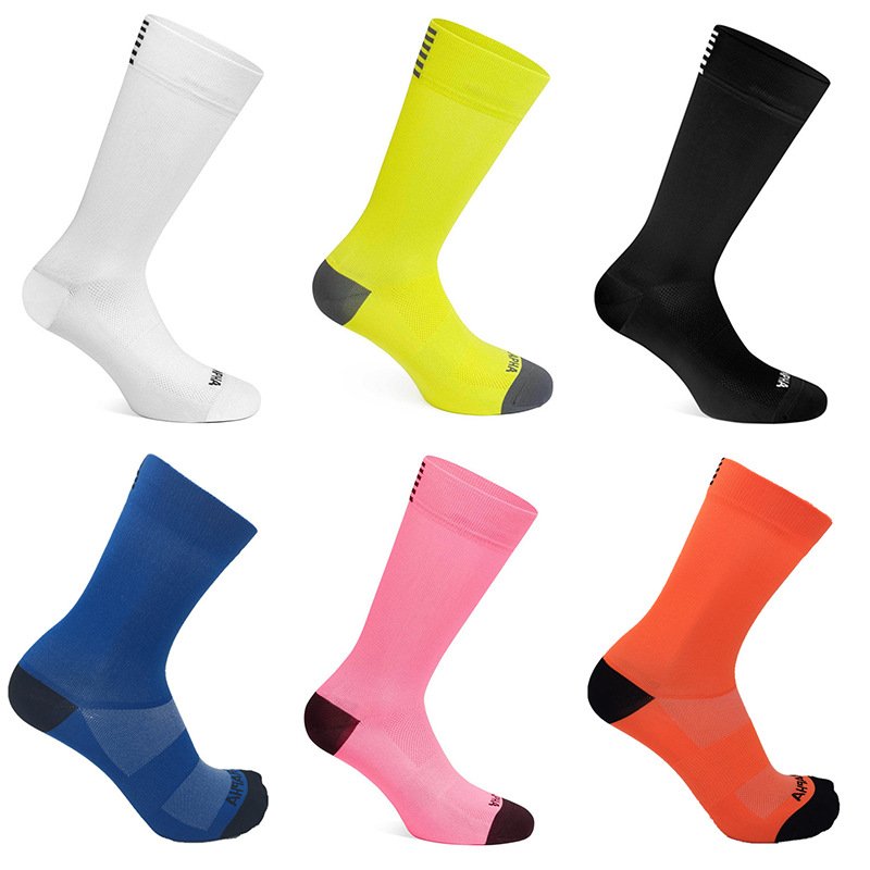 Quick-Drying Men's Sports Socks for Running & Cycling