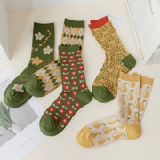 Comfortable Mid-Rise Women's Socks with Floral Pattern
