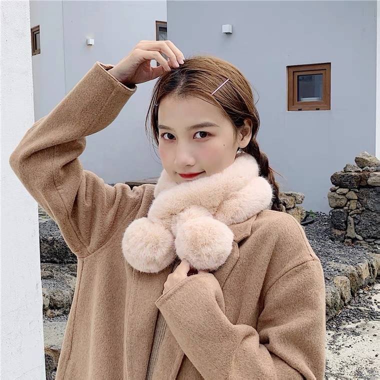 Stay Warm in Style - Thermal Plush Scarf