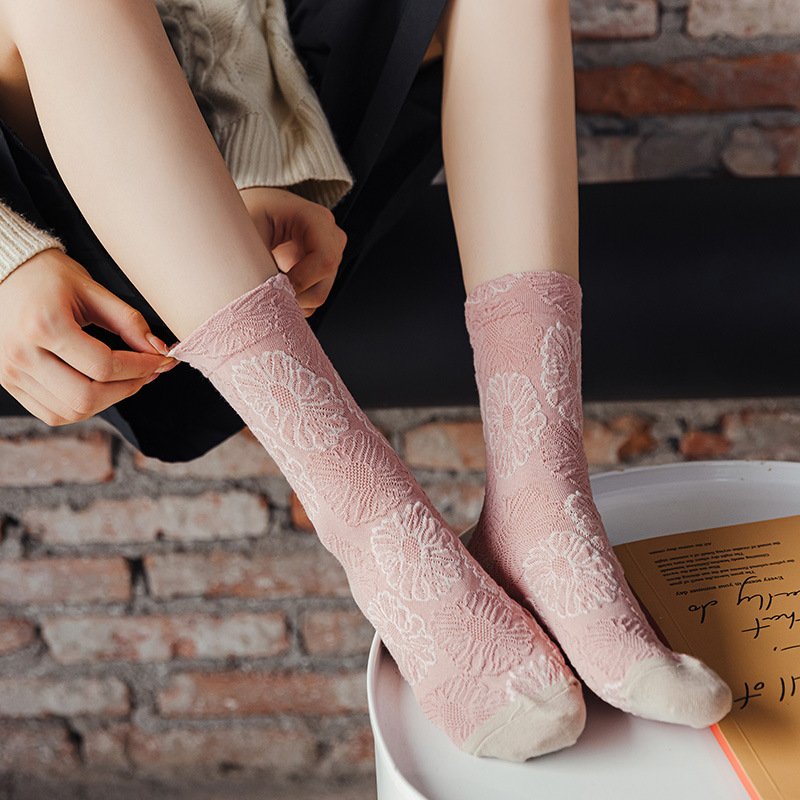 Vintage Floral Embroidered Mid-Calf Socks for Women