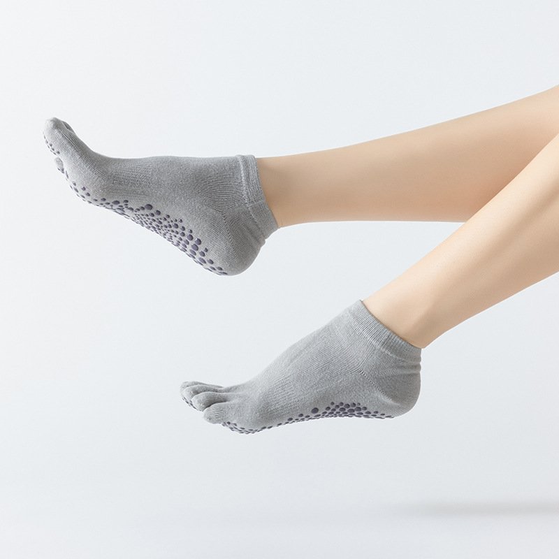 Comfortable Five-Finger Socks for Daily Wear