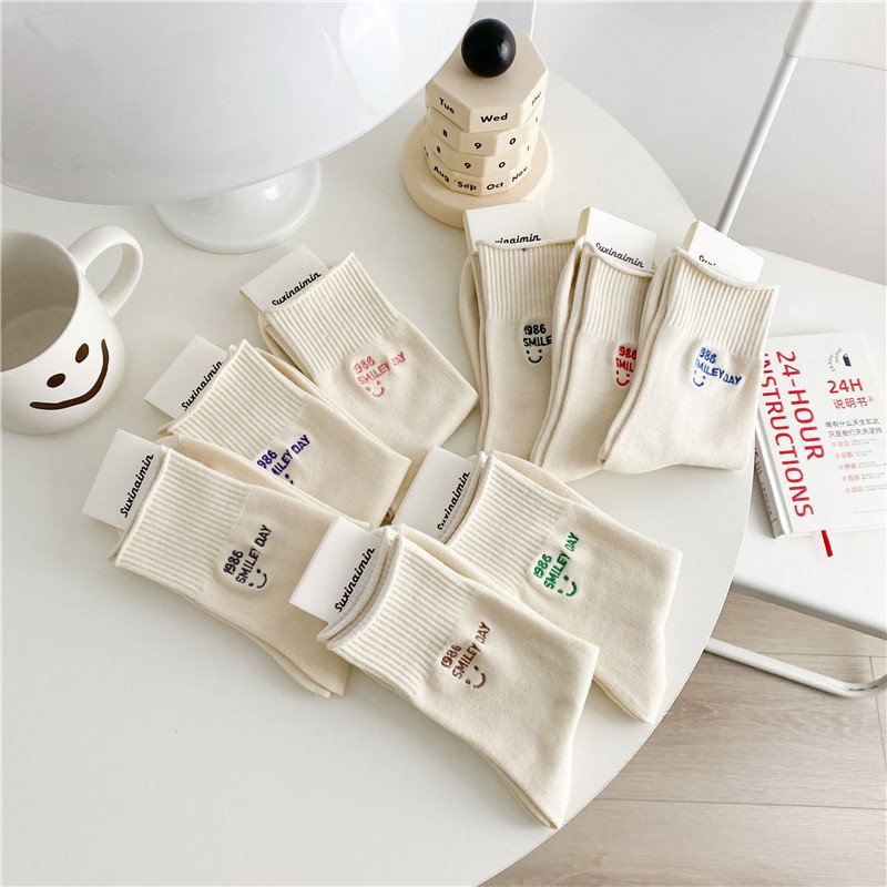 Casual Minimalist Mid-calf Socks for Women