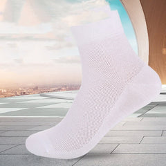 Men's Mid-Calf Socks in Solid Colors