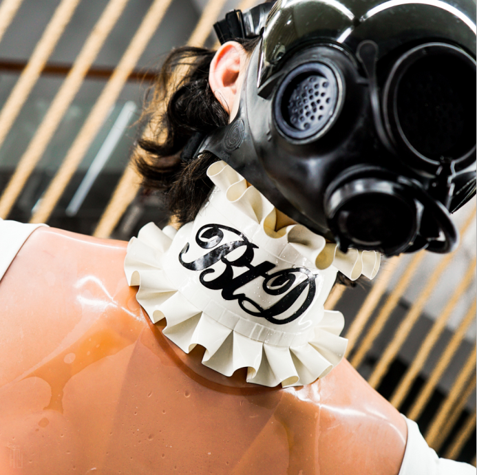Latex Neckband