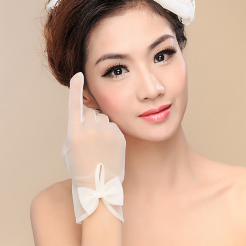 Elegant Lace Finger Gloves for Women
