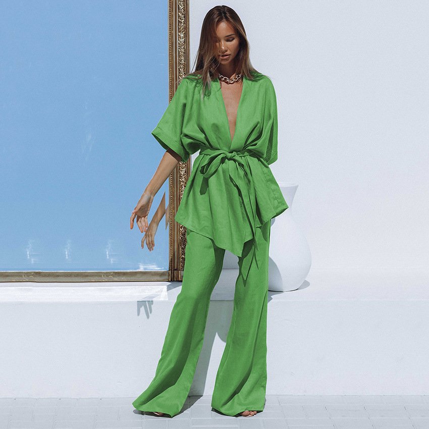 Casual Women's Two-piece Set with Belt Design
